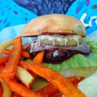 Phil’s Hawaiian Burger